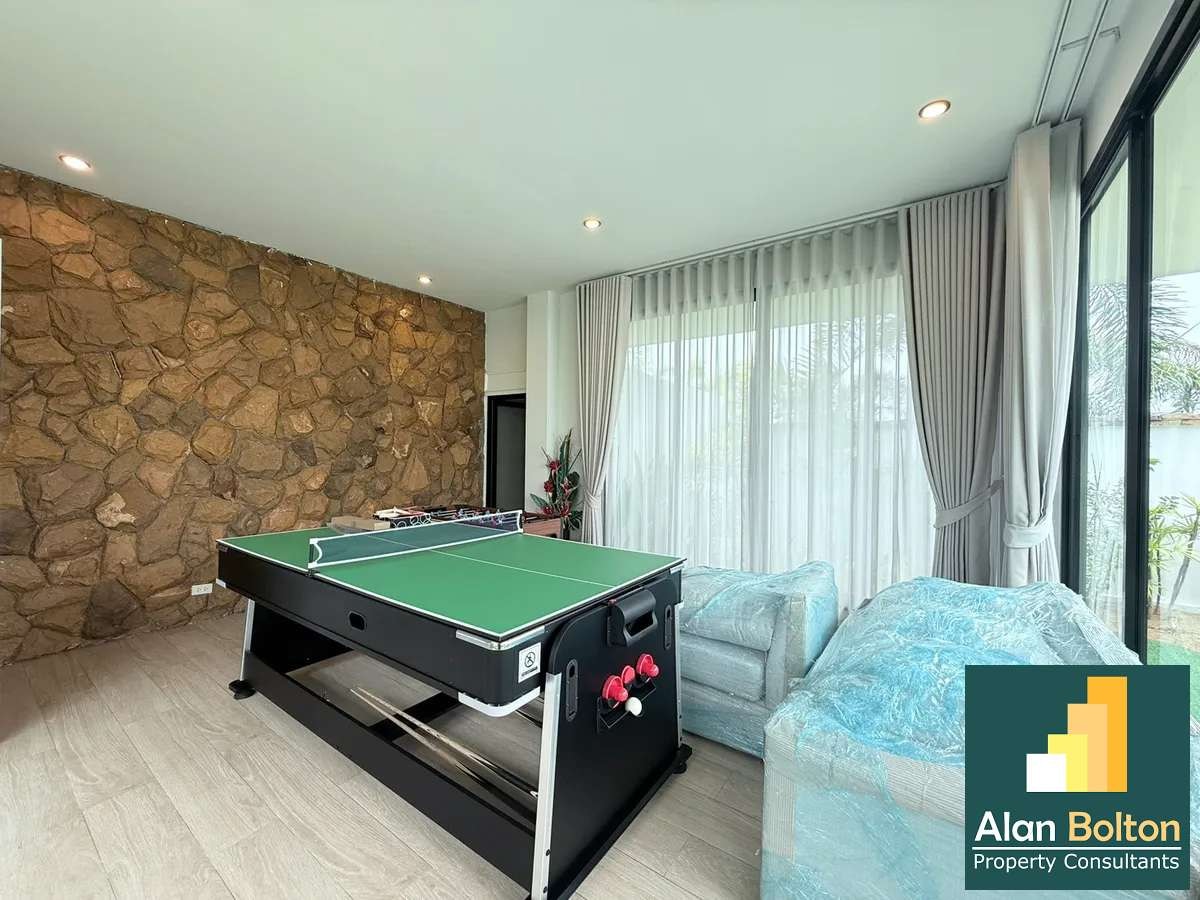 Modern house- Finance available photo 18