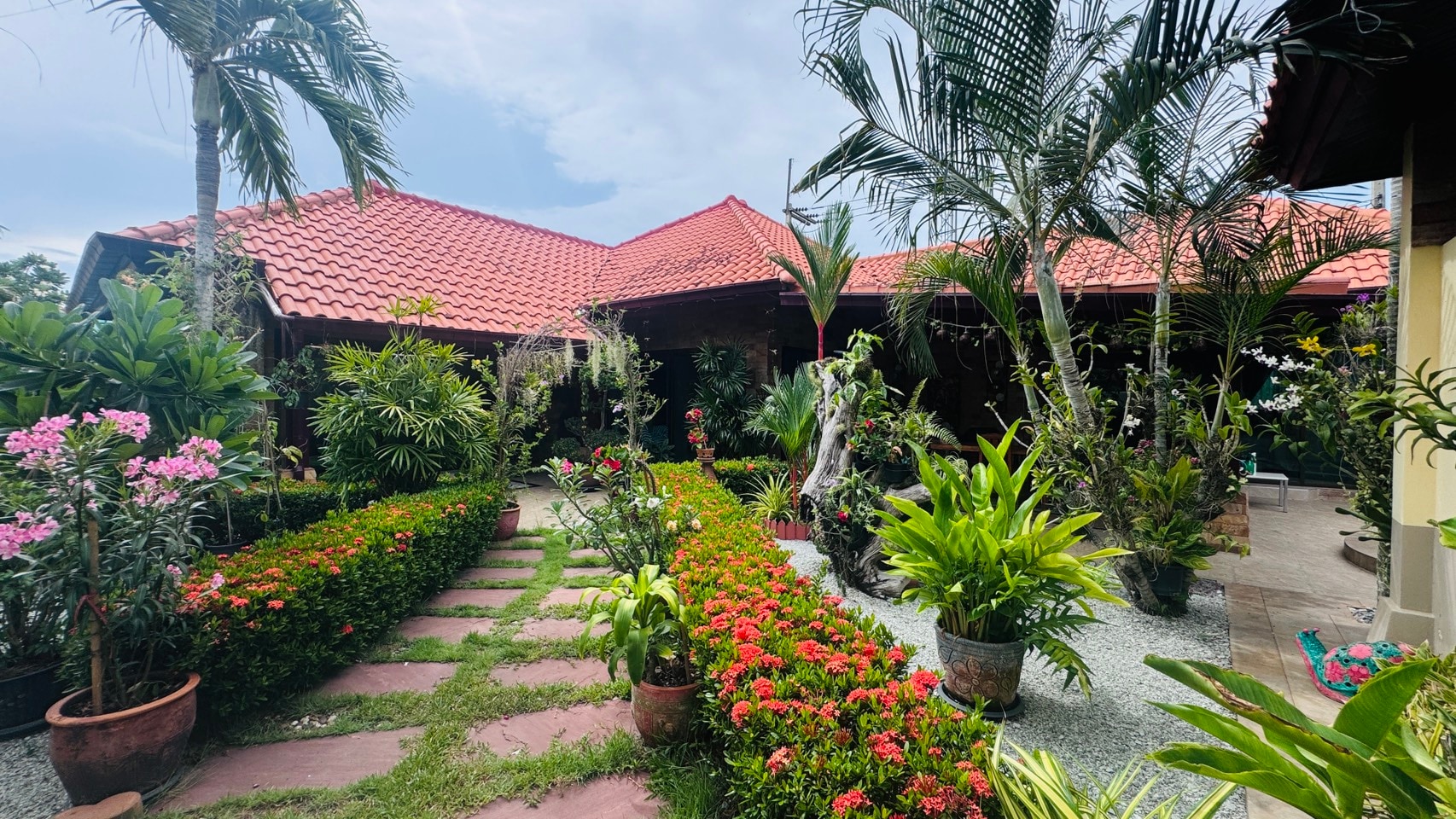 3 Bed 3 bath in Huay Yai Baan Balina 2 photo 32