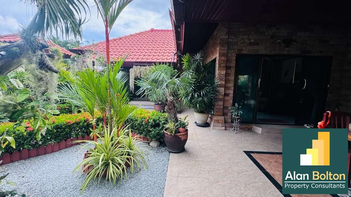 3 Bed 3 bath in Huay Yai Baan Balina 2 photo 12