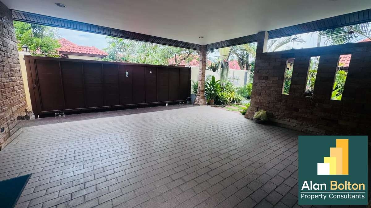 3 Bed 3 bath in Huay Yai Baan Balina 2 photo 17