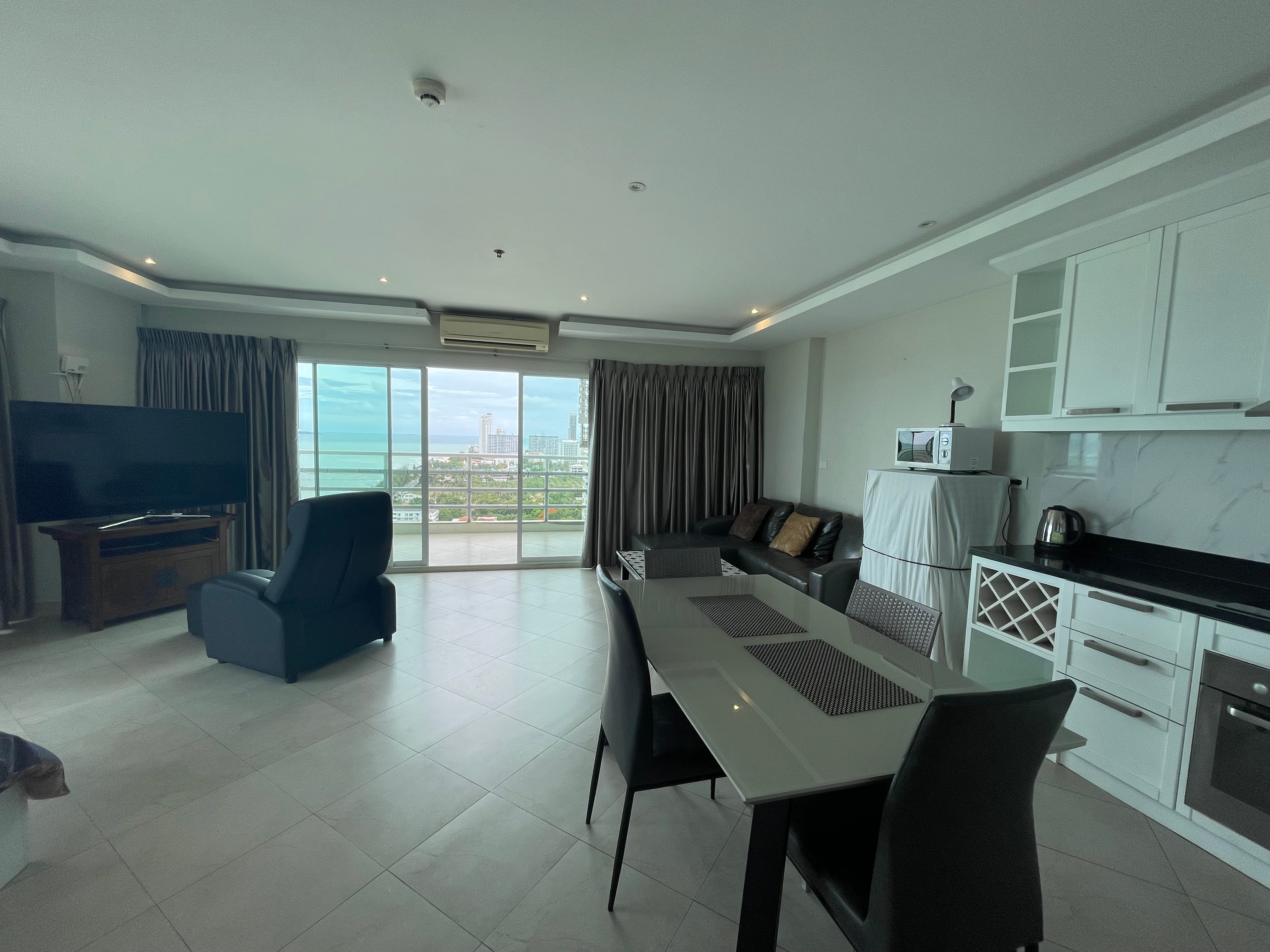 View Talay 7 For Rent Large Corner Sea View photo 23
