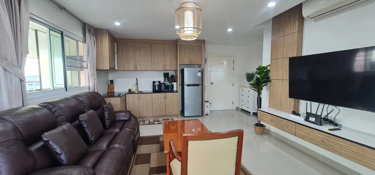 Large Corner unit 1 bedroom 1 bathroom in Porchland 2 for RENT (20,000 baht/moth for 6 months) photo 26