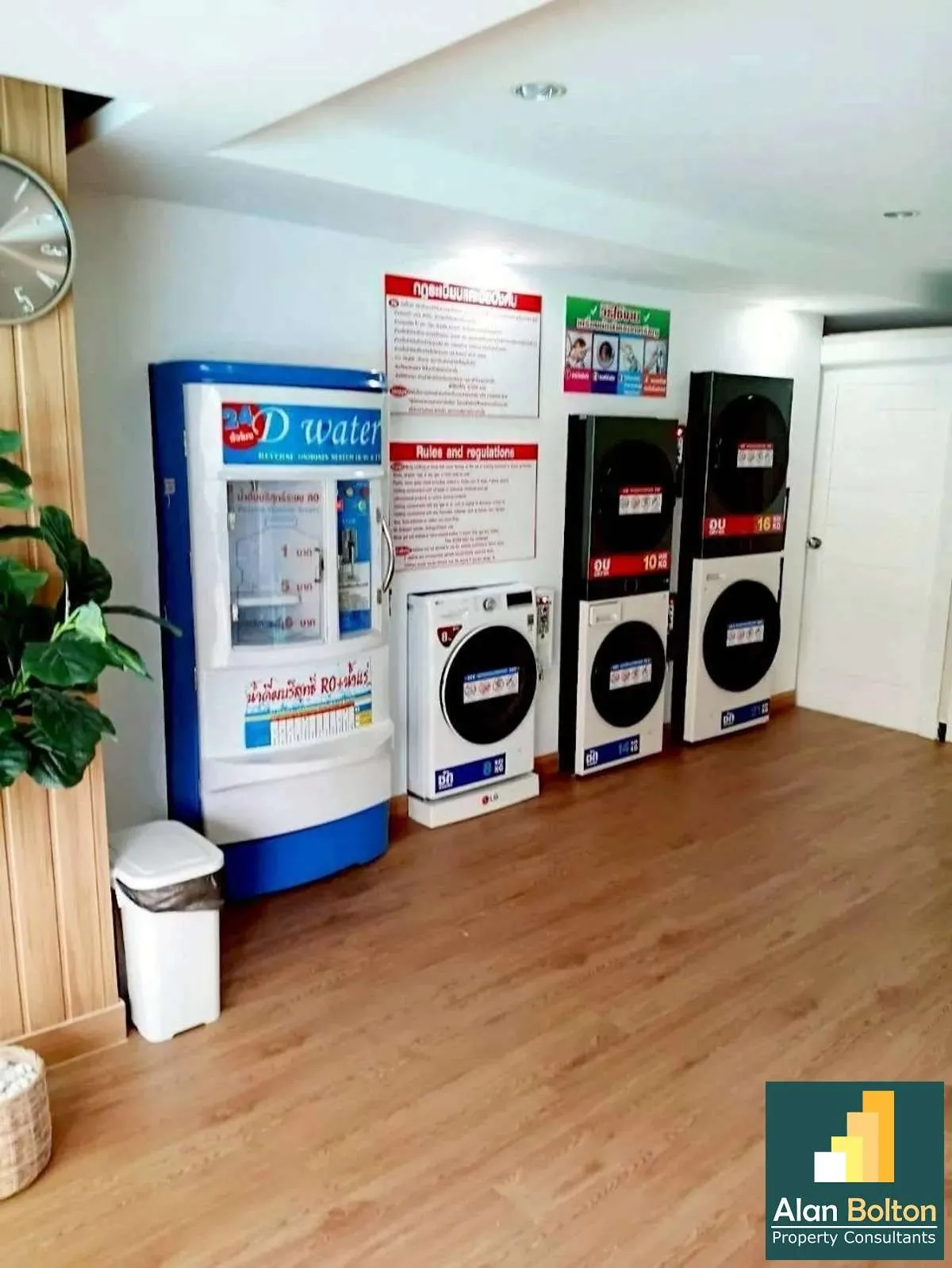 Large Corner unit 1 bedroom 1 bathroom in Porchland 2 for RENT (20,000 baht/moth for 6 months) photo 7