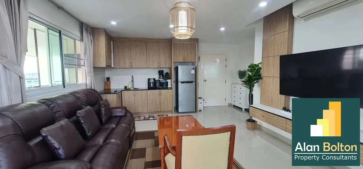 Large Corner unit 1 bedroom 1 bathroom in Porchland 2 for RENT (20,000 baht/moth for 6 months) photo 10