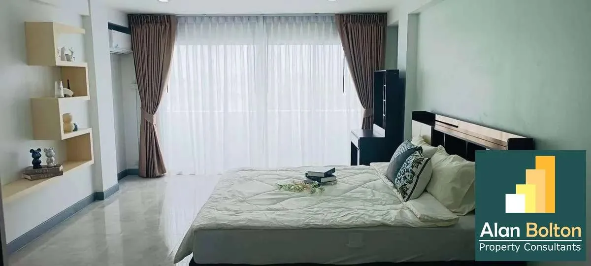 Spacious Modern Style Condo 3 bedrooms 2 bathrooms in Thepprasit for RENT photo 2