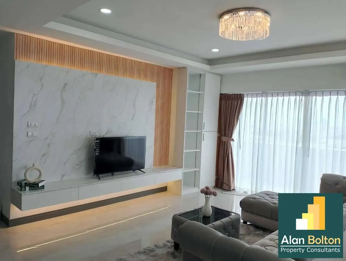 Spacious Modern Style Condo 3 bedrooms 2 bathrooms in Thepprasit for RENT photo 4