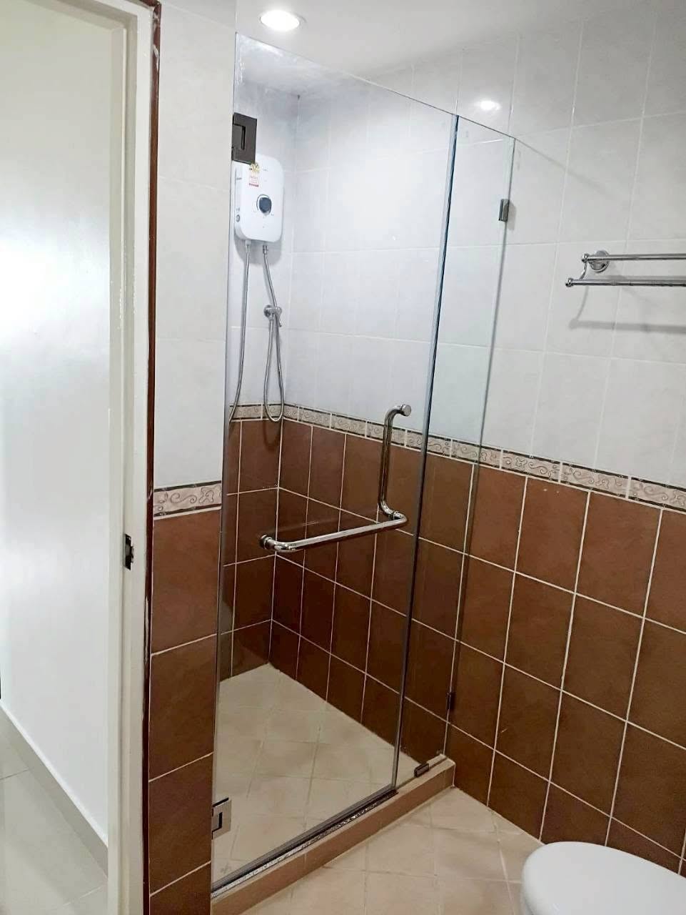 Spacious Modern Style Condo 3 bedrooms 2 bathrooms in Thepprasit for RENT photo 23