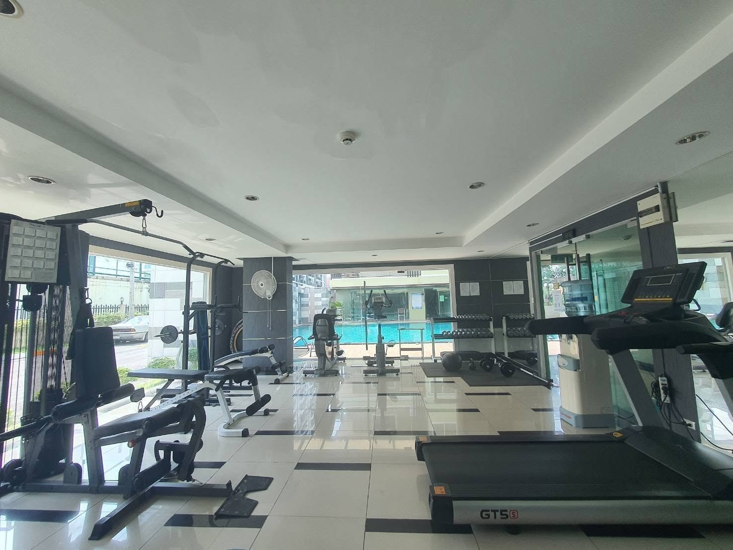 Spacious Modern Style Condo 3 bedrooms 2 bathrooms in Thepprasit for RENT photo 22