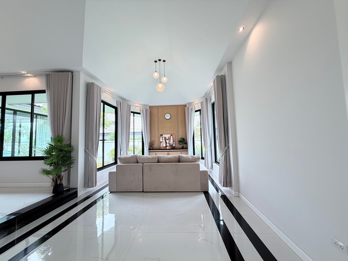 Pratumnak 2 bedroom for rent photo 35