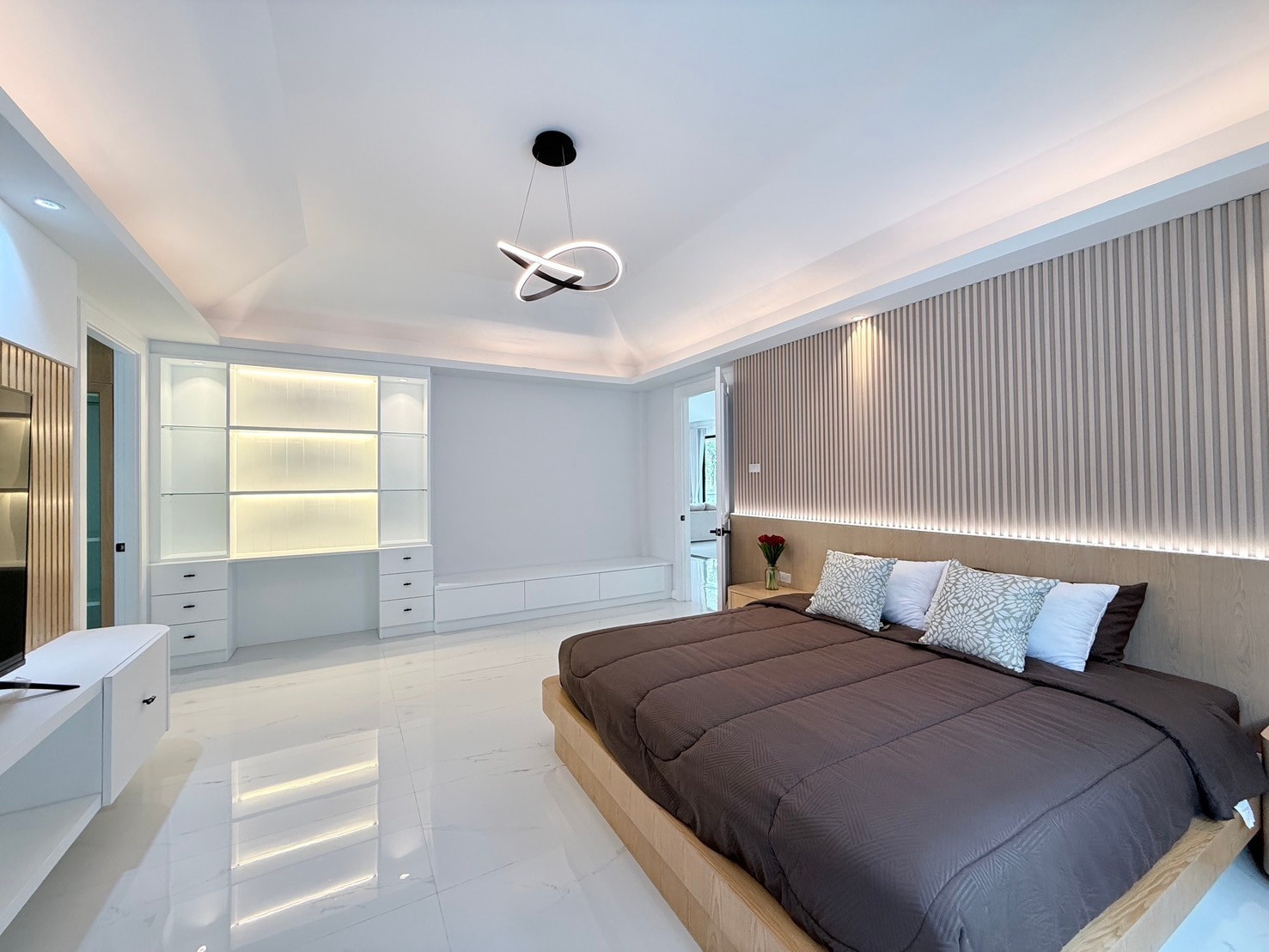 Pratumnak 2 bedroom for rent photo 31