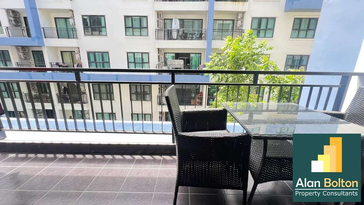 Pool view 1 Bedroom 1 Bathroom in East Pattaya photo 10