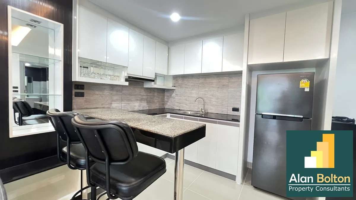 Pool view 1 Bedroom 1 Bathroom in East Pattaya photo 17