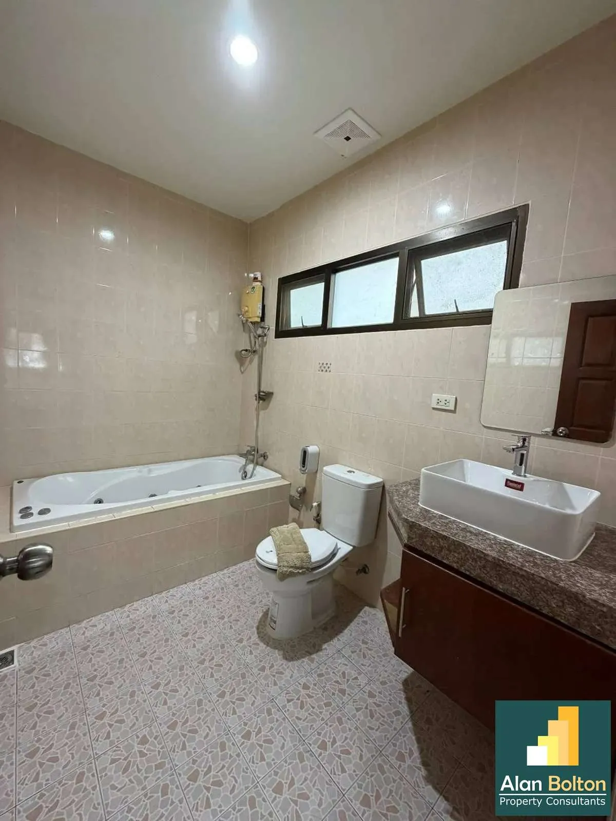 Jomtien for rent photo 9