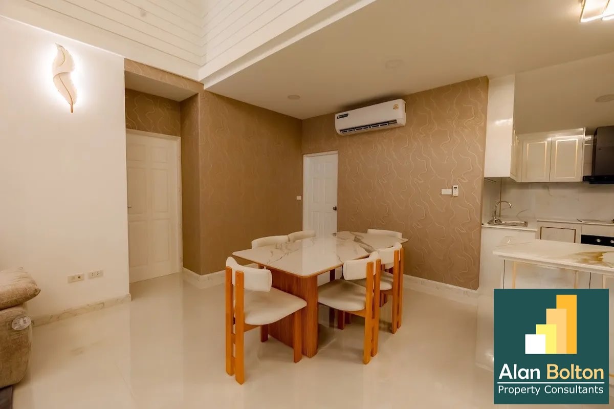 Pool Villa 3 Bedrooms 4 Bathrooms in East Pattaya photo 13
