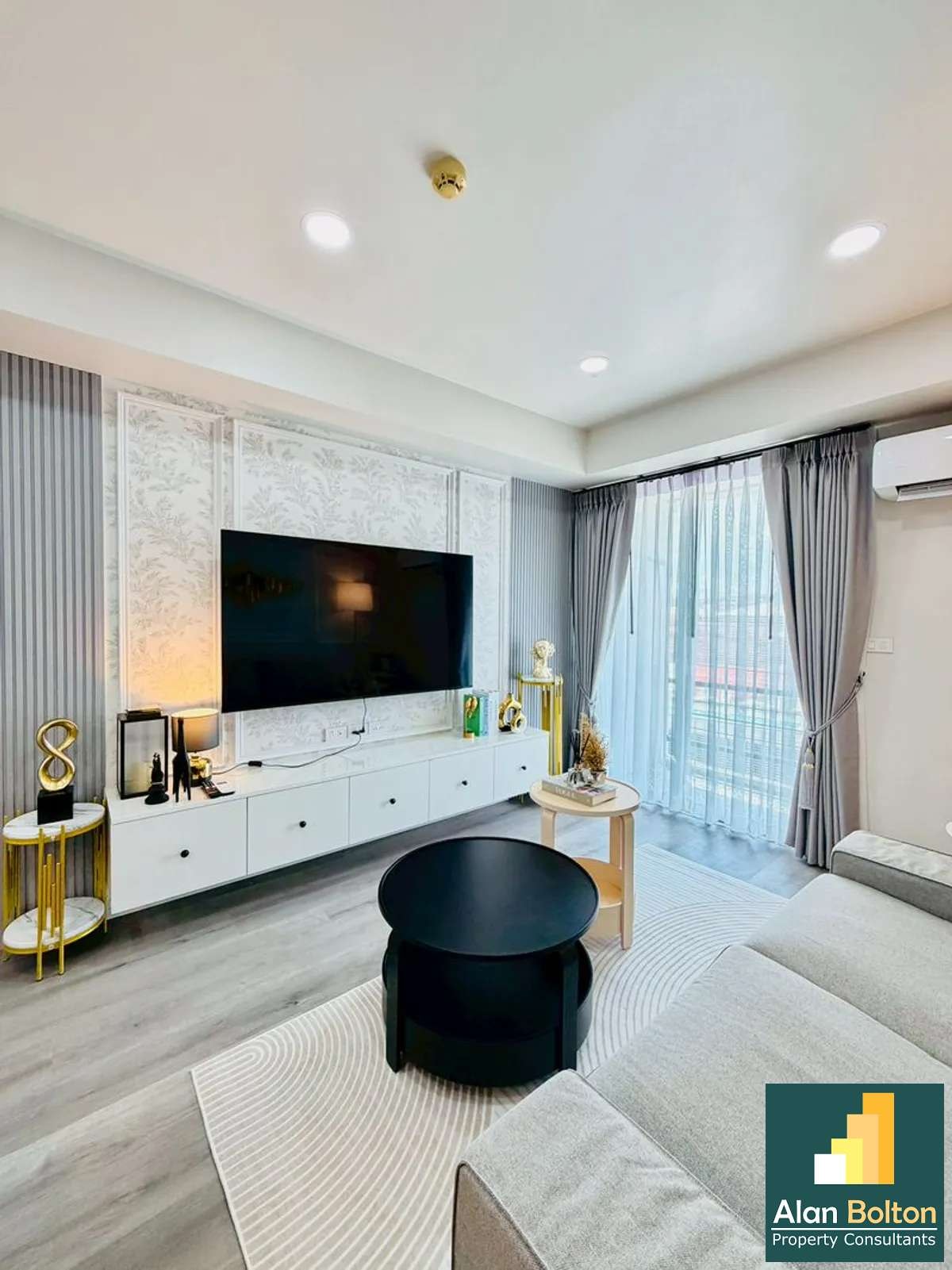 One bedroom Condo For Sale in Khatalo photo 3