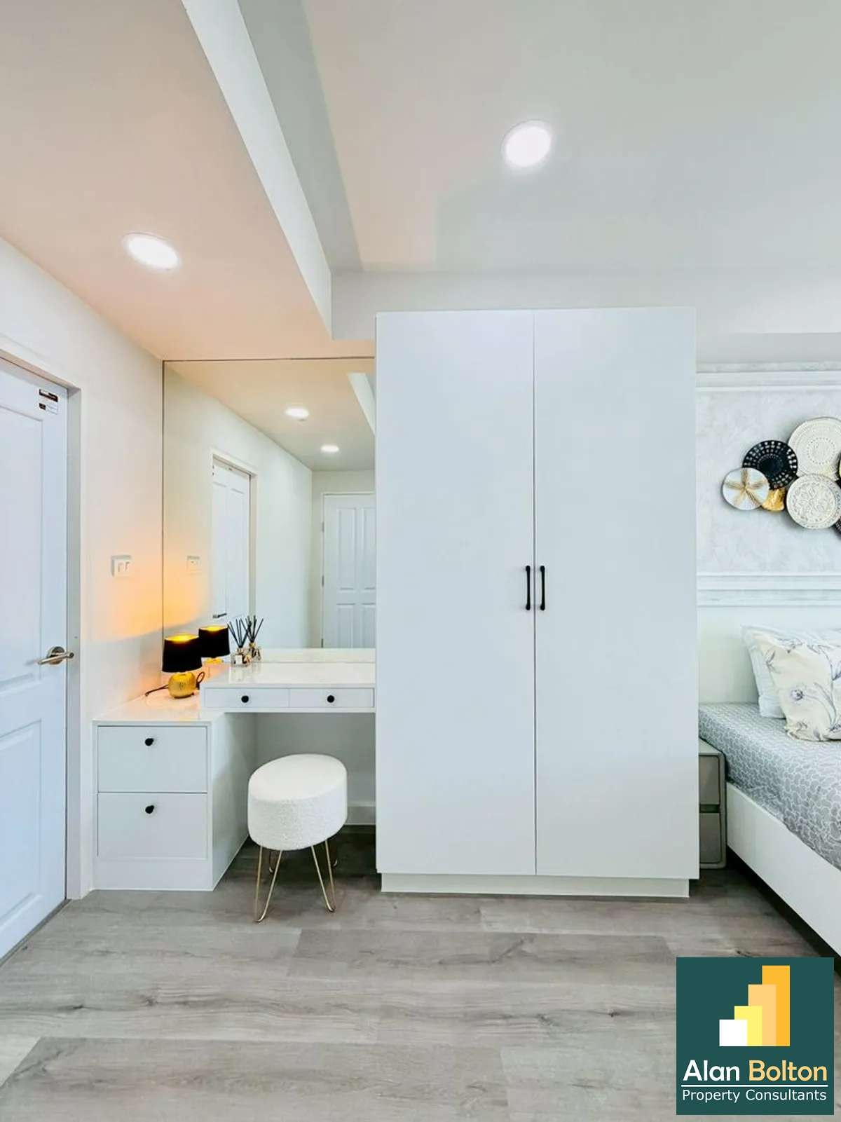 One bedroom Condo For Sale in Khatalo photo 7