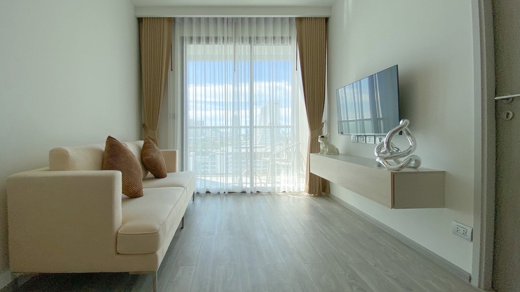 Sea view Condo For rent In Jomtien photo 21