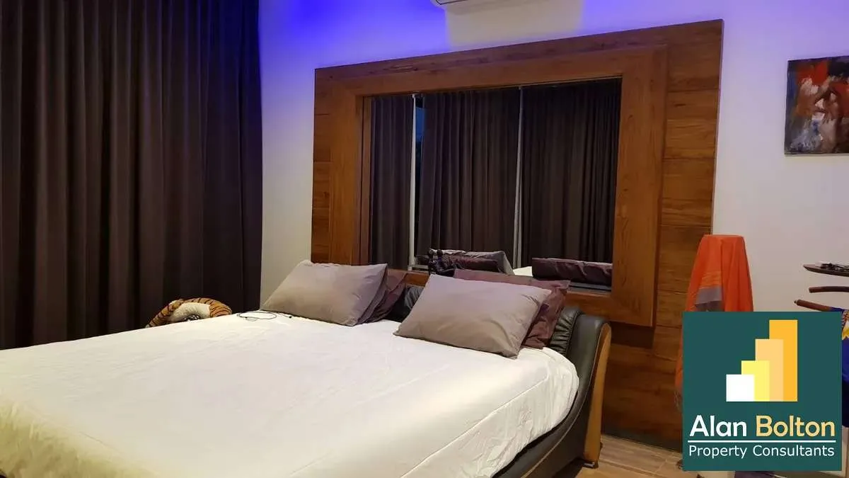 Pool villa 4 Bedrooms 5 Bathrooms in East Pattaya photo 4