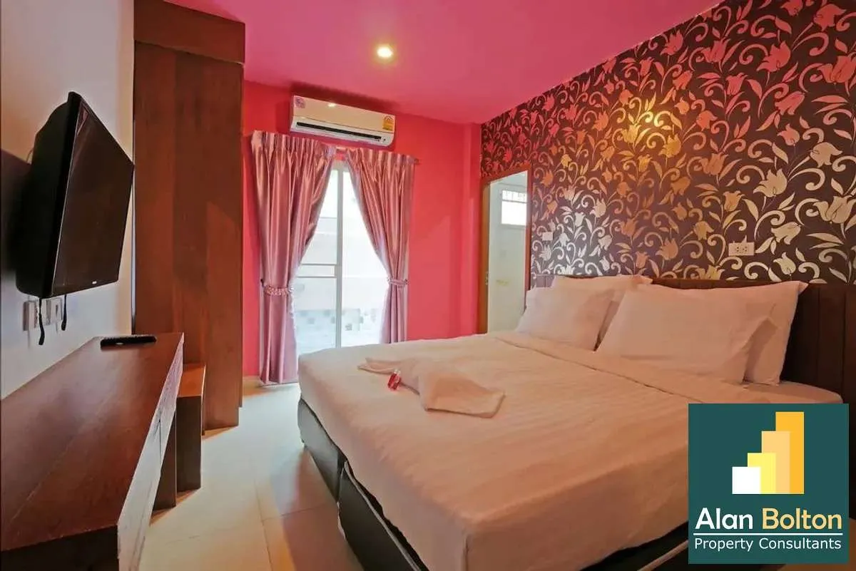 Pool Villa 7 Bedrooms 8 Bathrooms in Jomtien photo 3