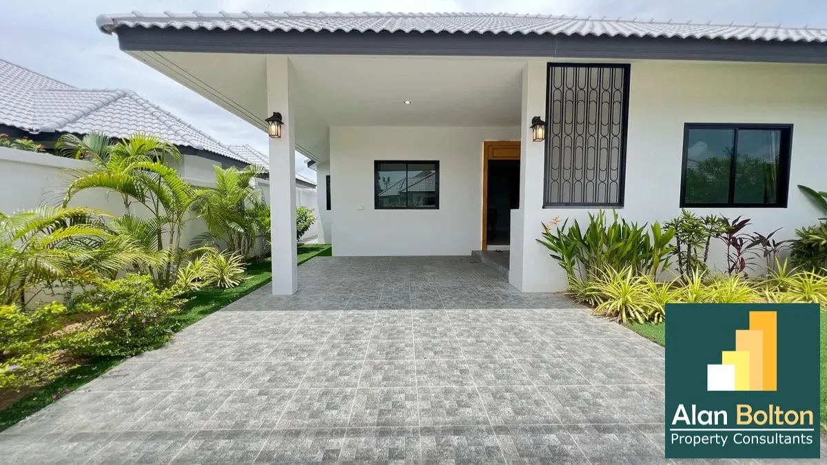 Garden Type 3 Bedrooms 2 Bathrooms in East pattaya photo 2