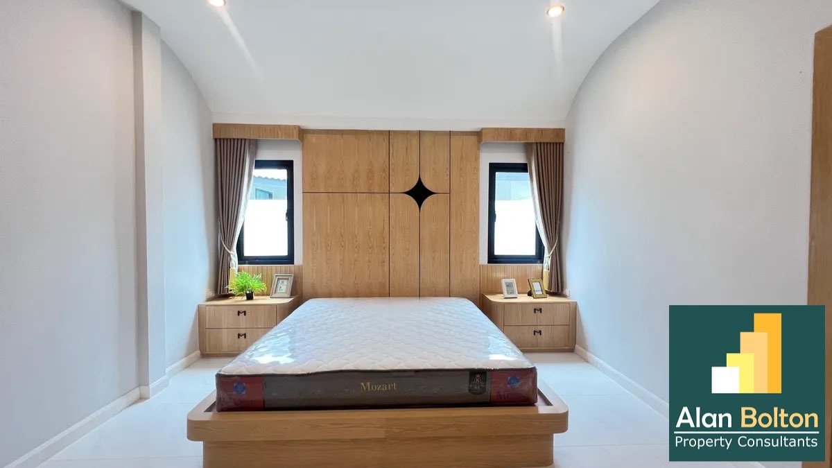 Garden Type 3 Bedrooms 2 Bathrooms in East pattaya photo 9