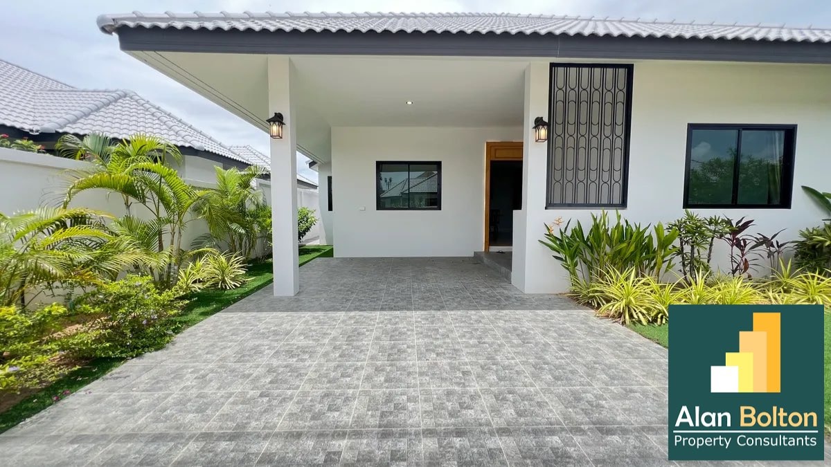Garden Type 3 Bedrooms 2 Bathrooms in East pattaya photo 3
