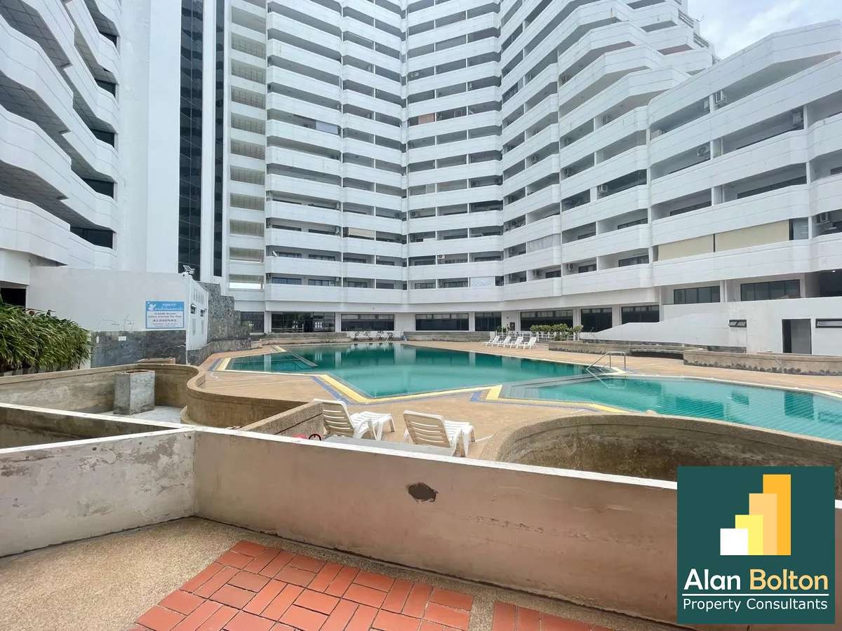 Partial Ocean View 2 Beds 2 Baths at Jomtien Paradise Condo photo 5