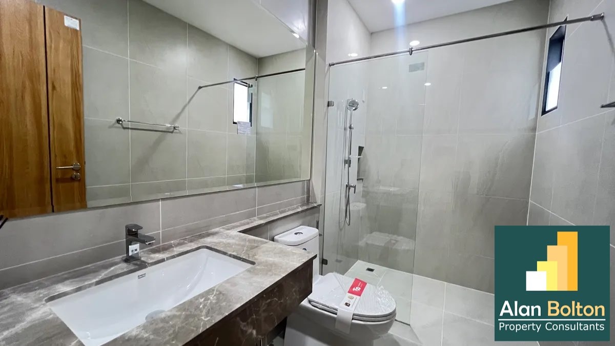 Pool villa 4 Bedrooms 6 Bathrooms in East Pattaya photo 13