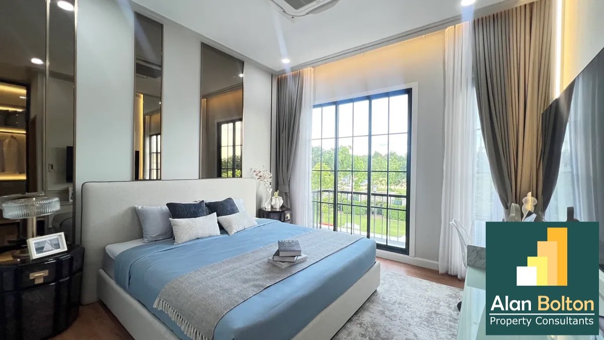 Pool villa 4 Bedrooms 6 Bathrooms in East Pattaya photo 17