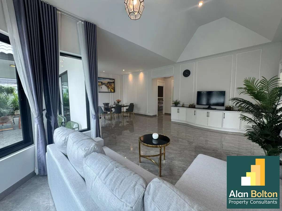 Brand New Modern 4 Bed 3 Bath Pool Villa In East Pattaya photo 11