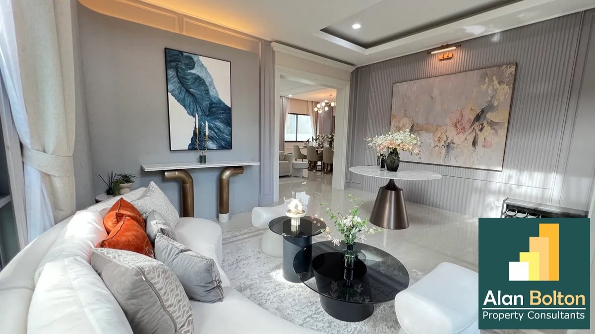 Luxury 4 bedrooms 5 bathrooms in East Pattaya photo 7