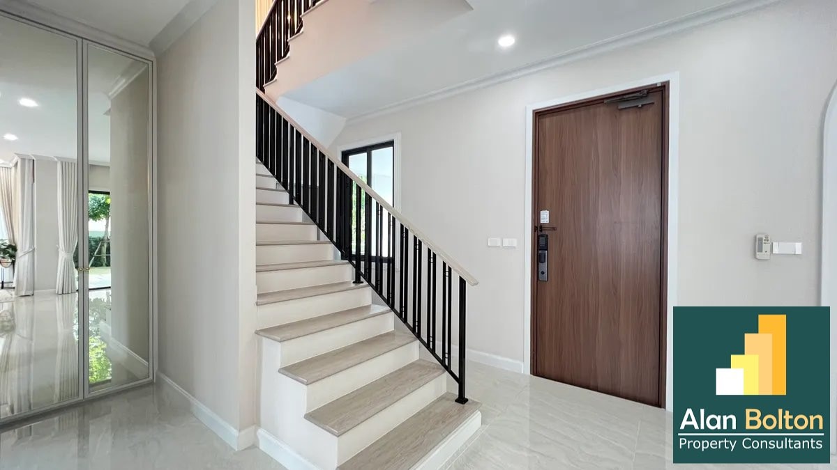 Modern Elegance 3 Bedrooms 4 Bathrooms in East Pattata photo 9