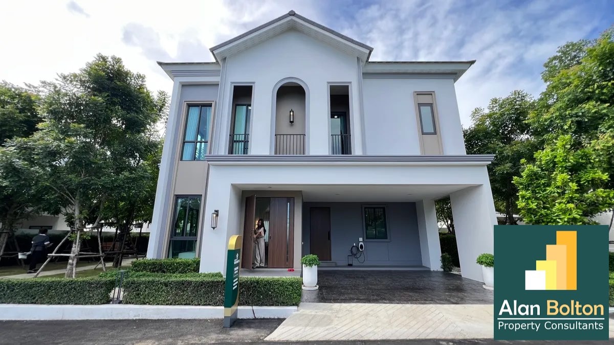 Modern Elegance 3 Bedrooms 4 Bathrooms in East Pattata