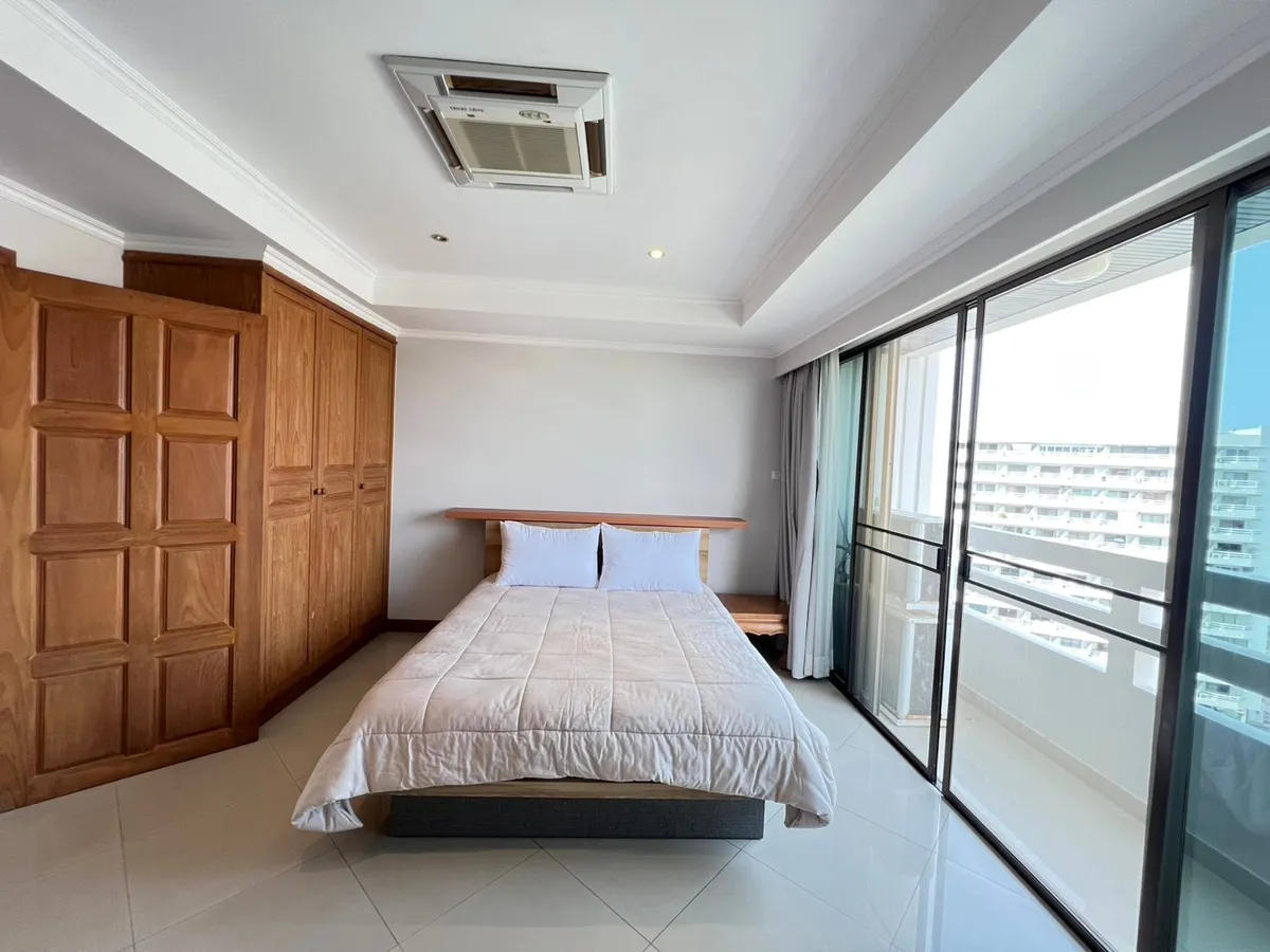 Pool Villa 12 Bedrooms 14 Bathrooms in Jomtien photo 30