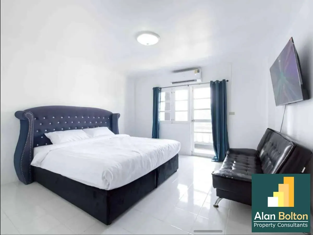 Pool Villa 12 Bedrooms 14 Bathrooms in Jomtien photo 6