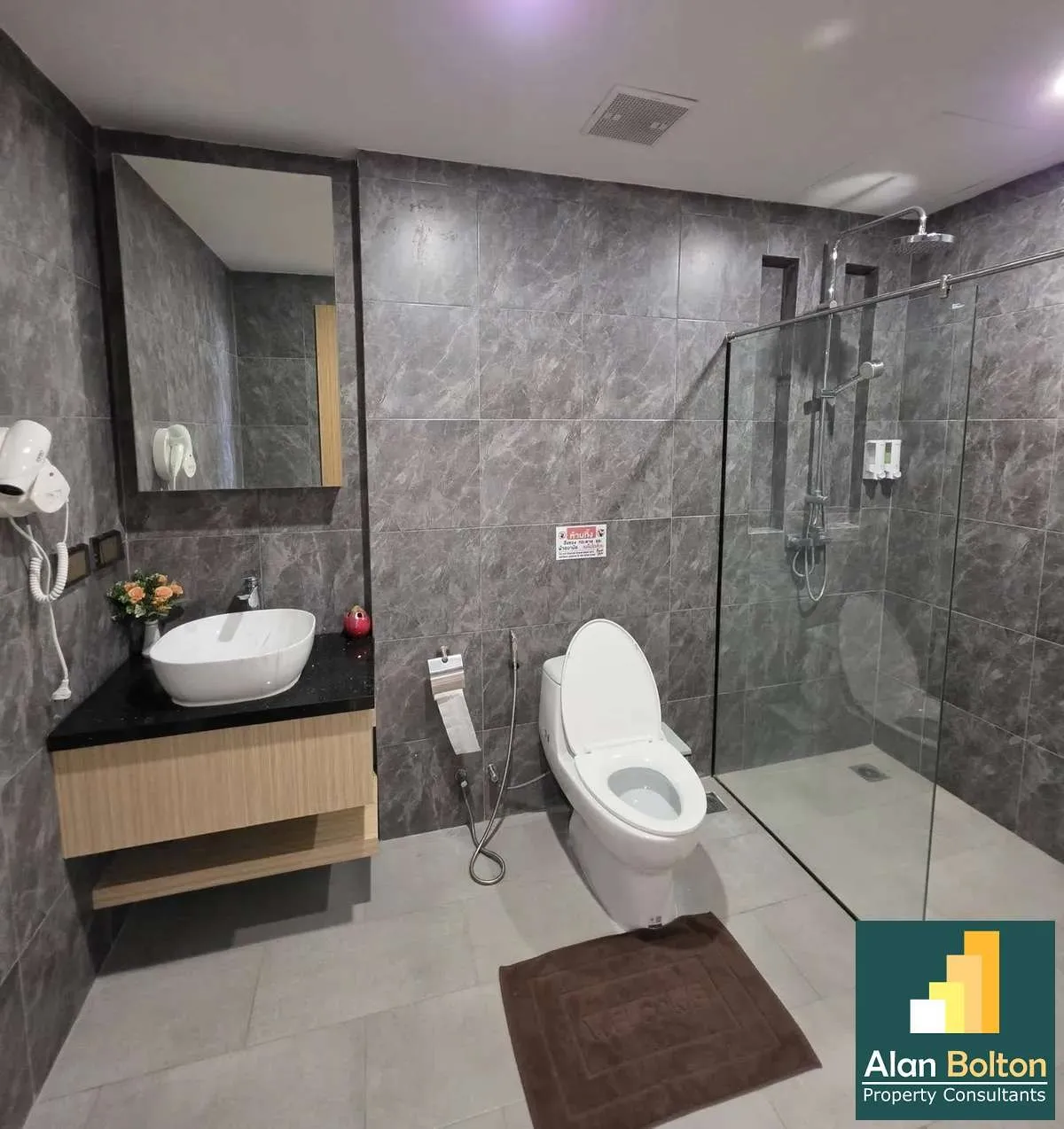 Large Apartment For Rent In Pratumnak Soi 4 photo 6