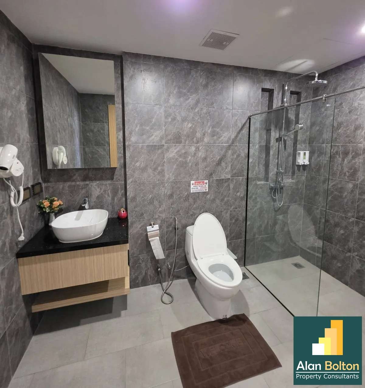 Large Apartment For Rent In Pratumnak Soi 4 photo 7