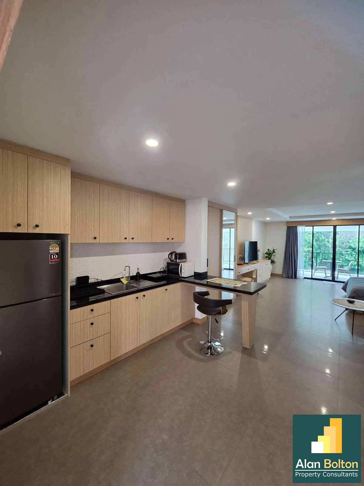 Large Apartment For Rent In Pratumnak Soi 4 photo 3