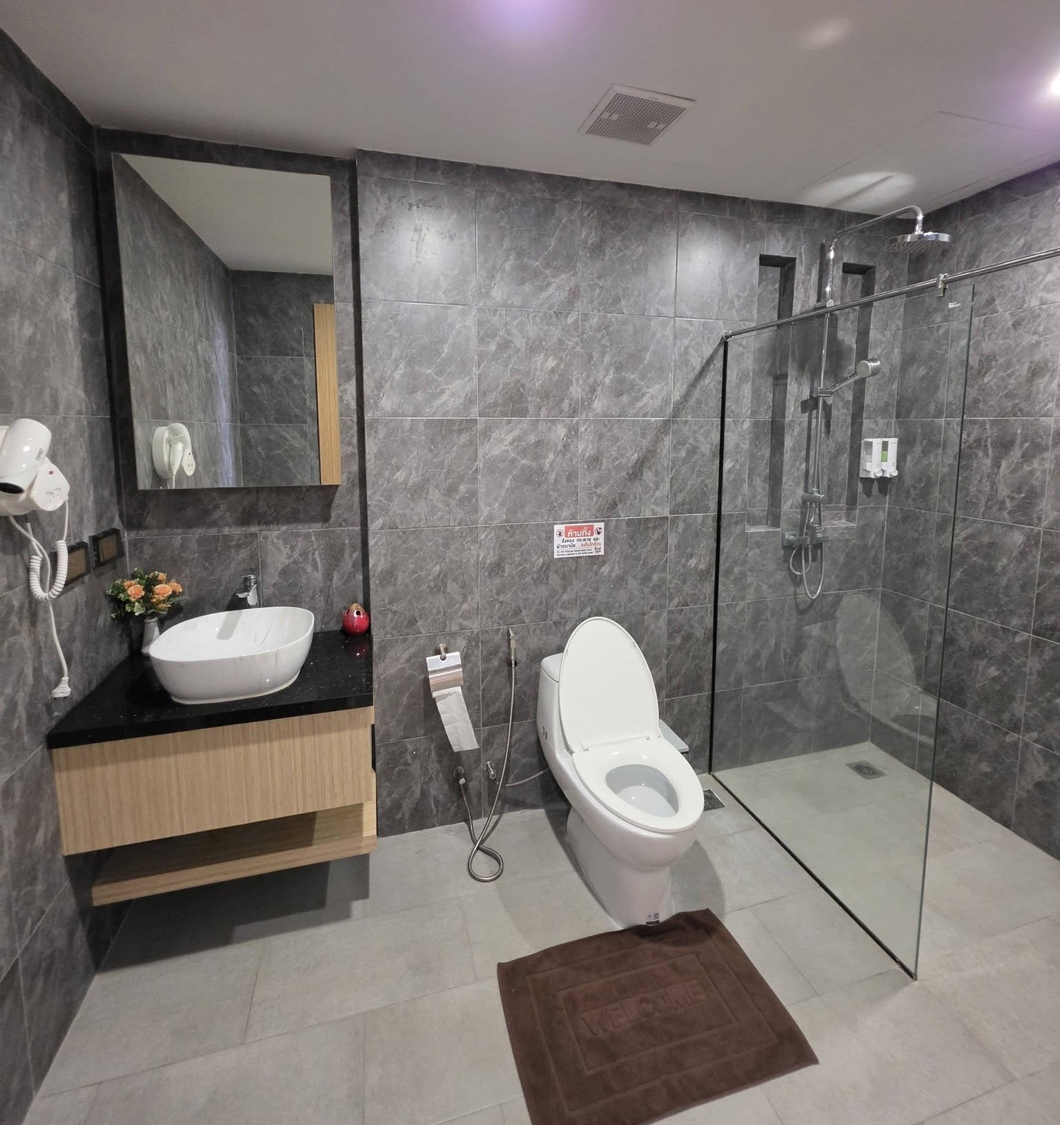 Large Apartment For Rent In Pratumnak Soi 4 photo 11