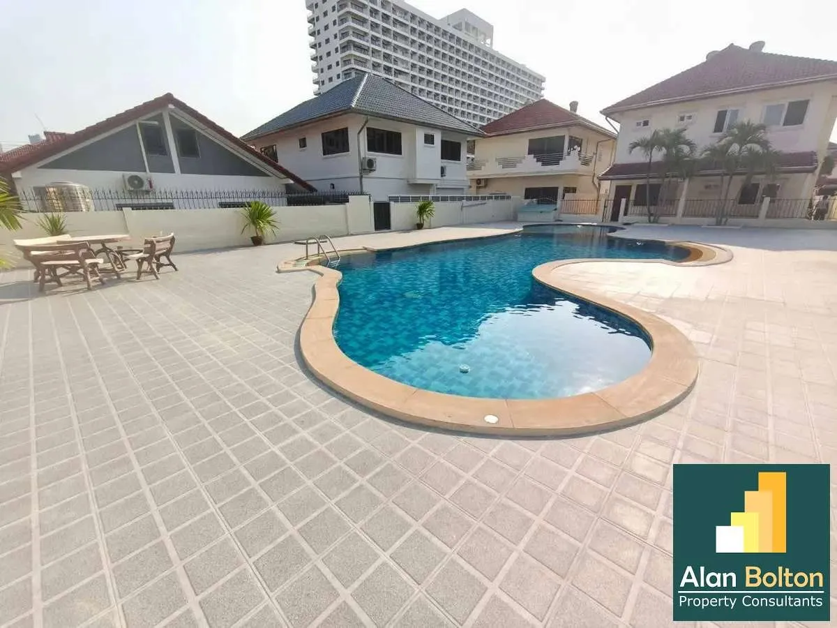 Great Location Four Bedrooms House For rent
