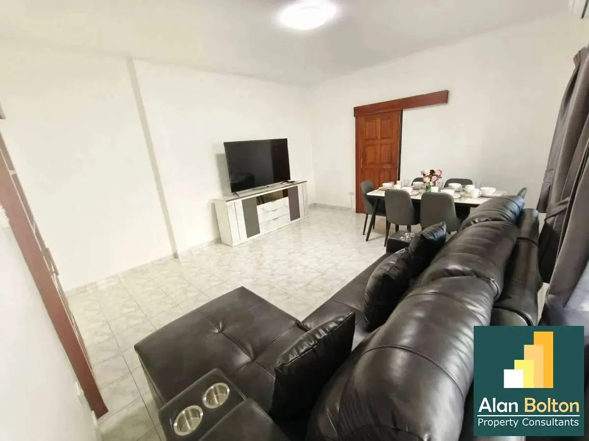 Great Location Four Bedrooms House For rent photo 4