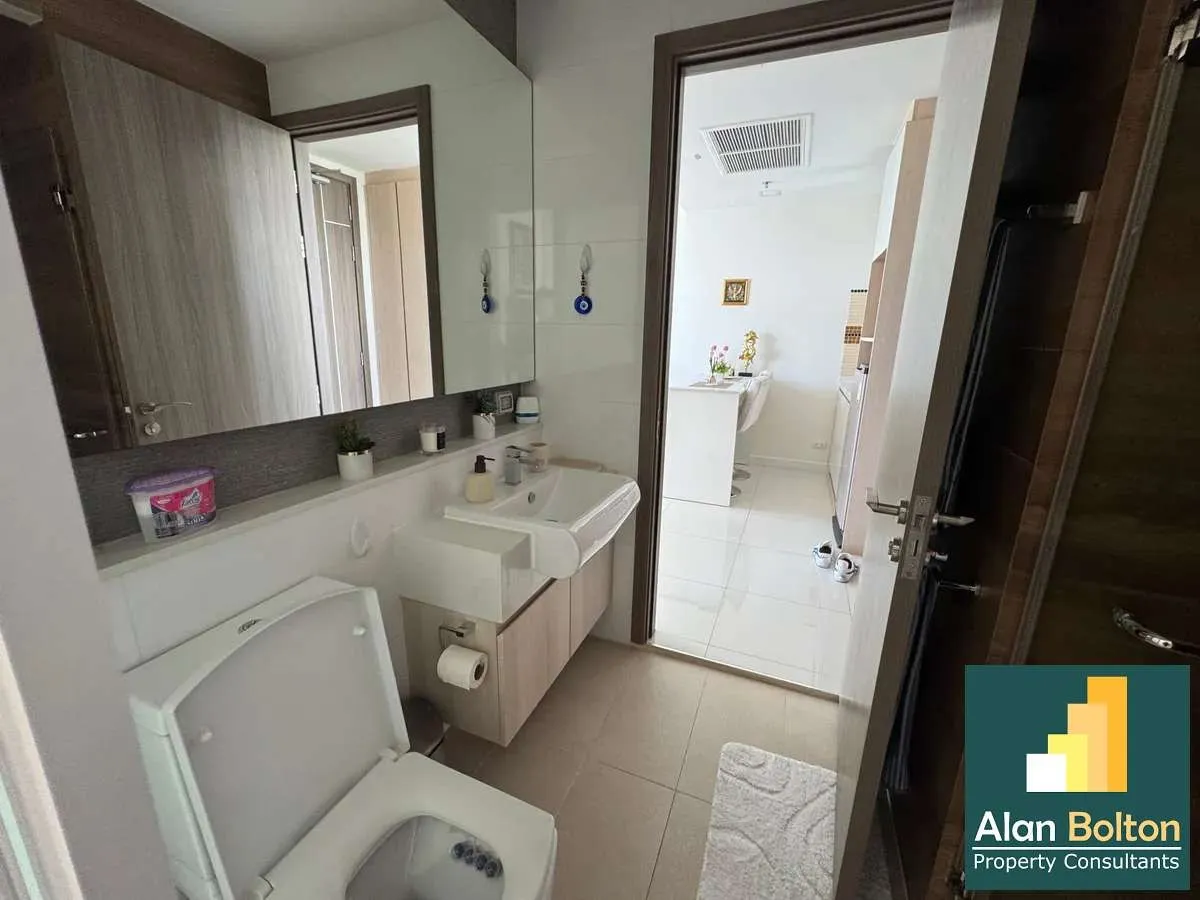 Like New Beachfront Ocean View 1 Bed 1 Bath Condo In Bang Saray photo 8