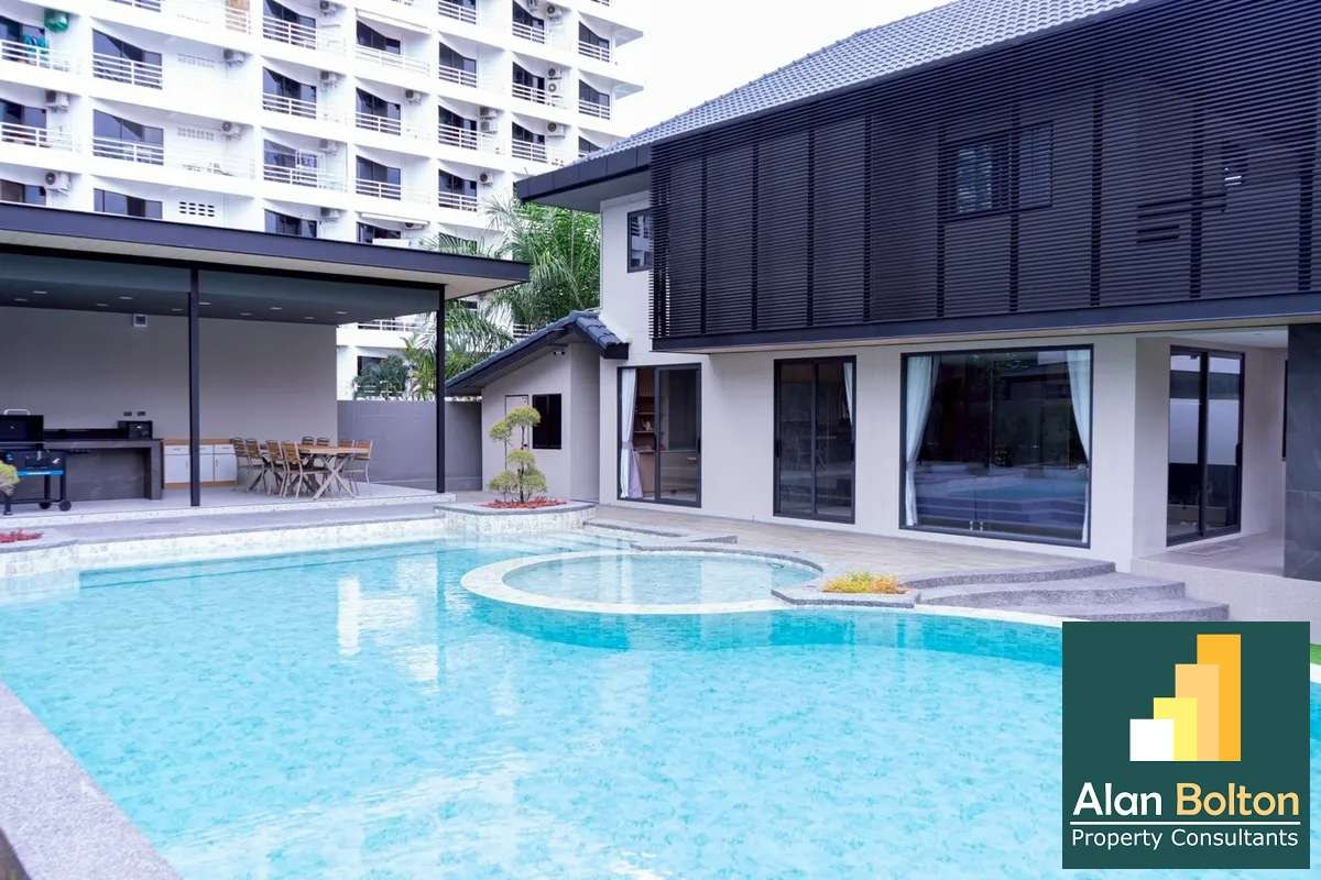 Newly Renovated Modern Pool Villa For Rent In Tepprasit