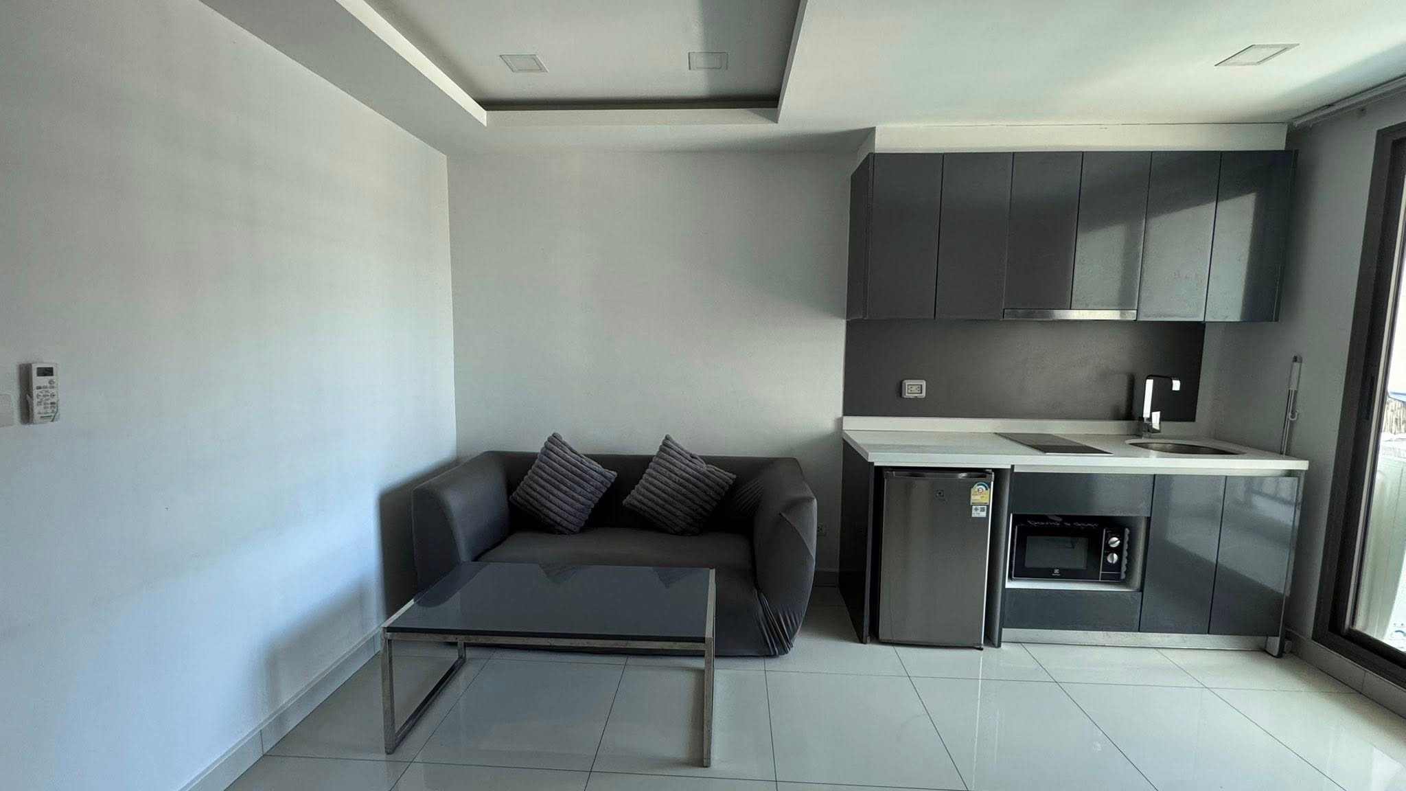 4 Bedrooms 3 Bathrooms House For rent in Banglamung photo 20