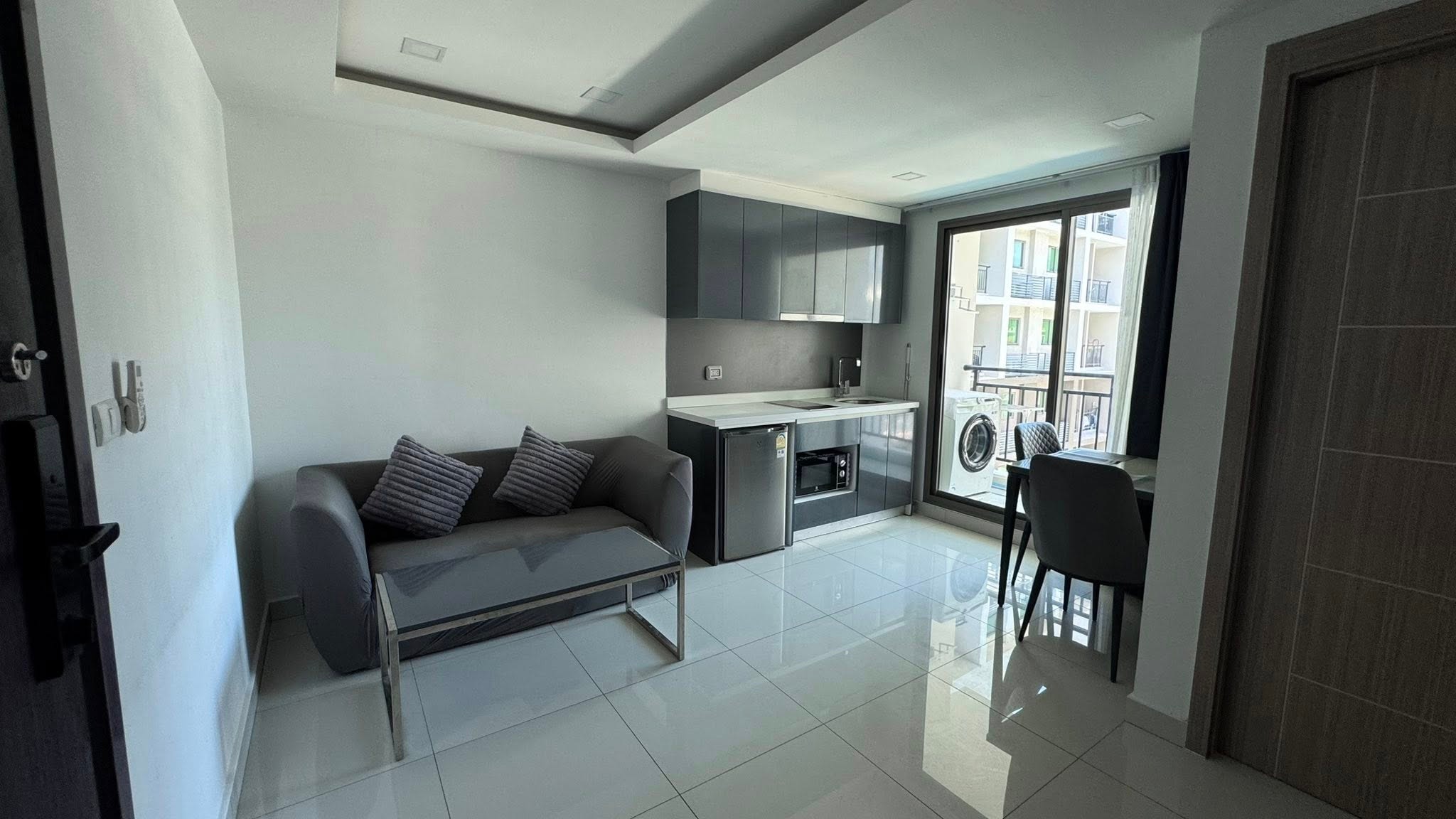 4 Bedrooms 3 Bathrooms House For rent in Banglamung photo 14