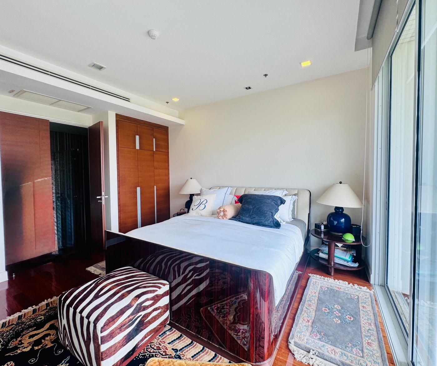 1 Bedroom 2 Bathroom in Beach front property at Wongamat beach photo 33