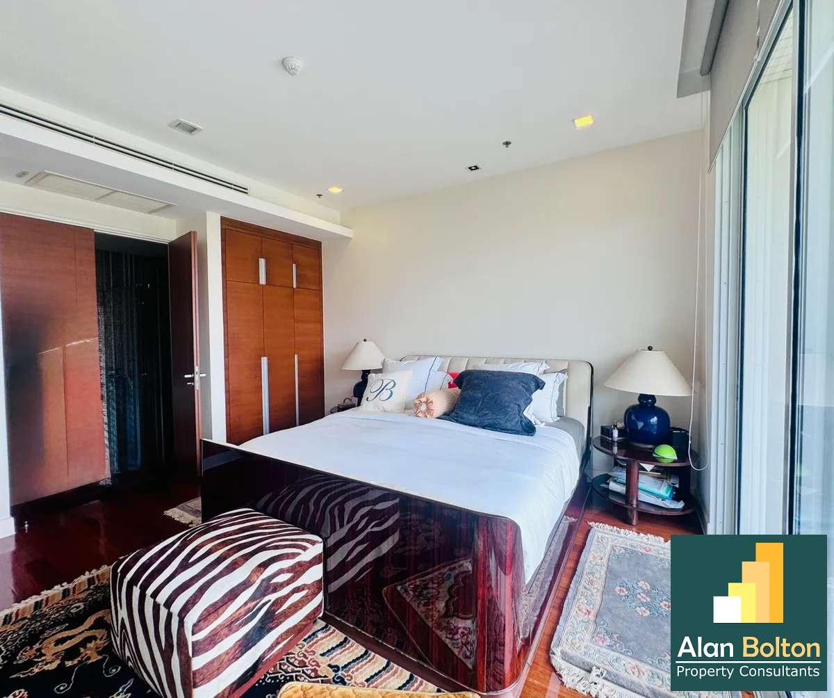 1 Bedroom 2 Bathroom in Beach front property at Wongamat beach photo 17