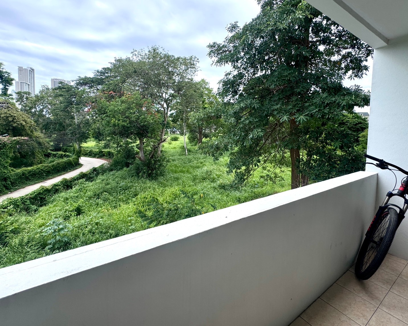 1 Bedroom 2 Bathroom in Beach front property at Wongamat beach photo 22