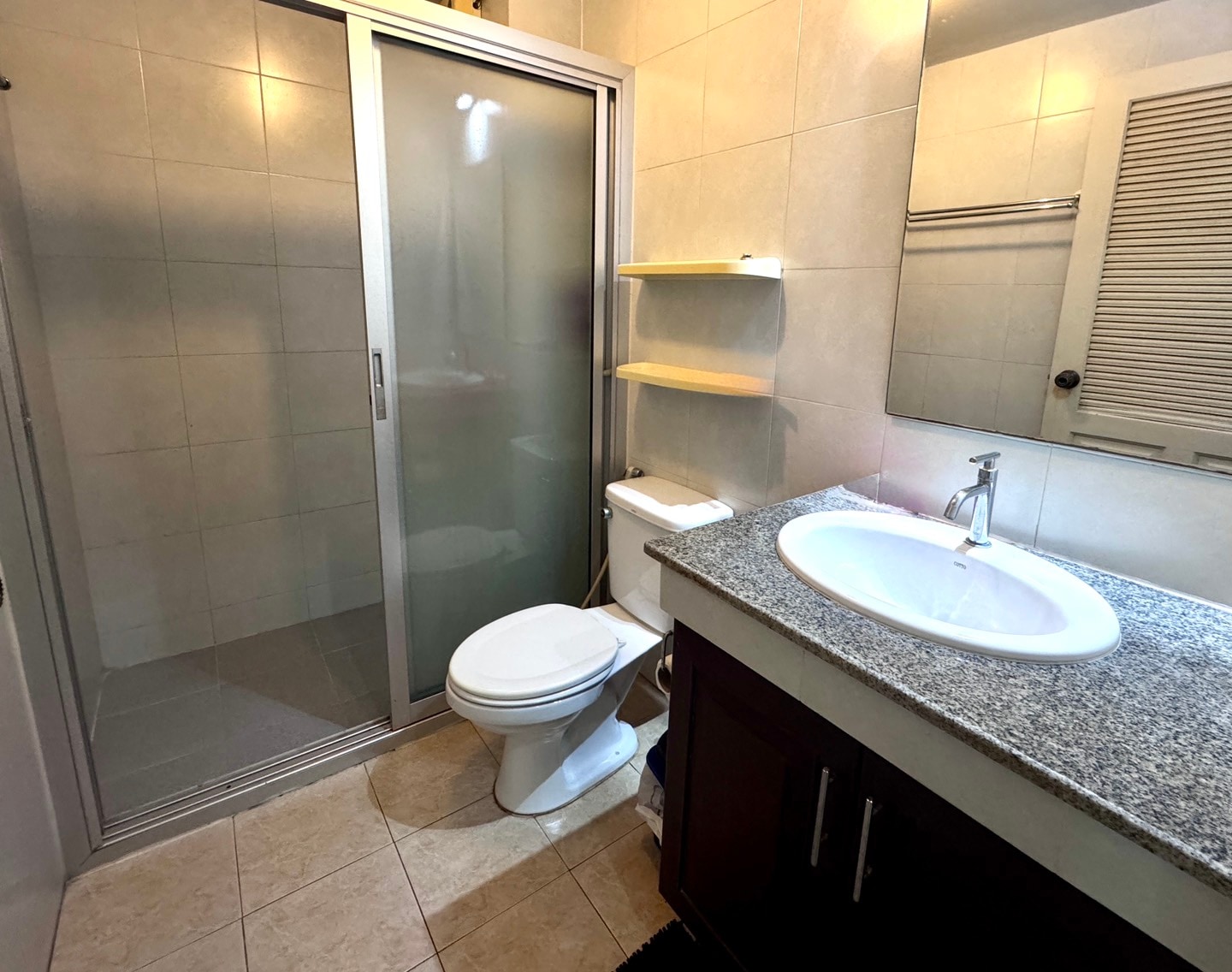 1 Bedroom 2 Bathroom in Beach front property at Wongamat beach photo 28