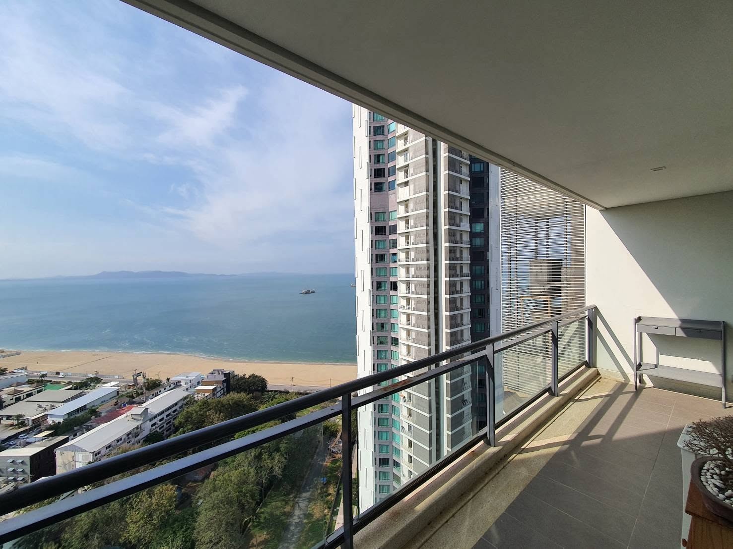 คอนโด เลี้ยงสัตว์ได้สำหรับขาย Pet Friendly Sea View Confo For sale In Jomtien Beach photo 24